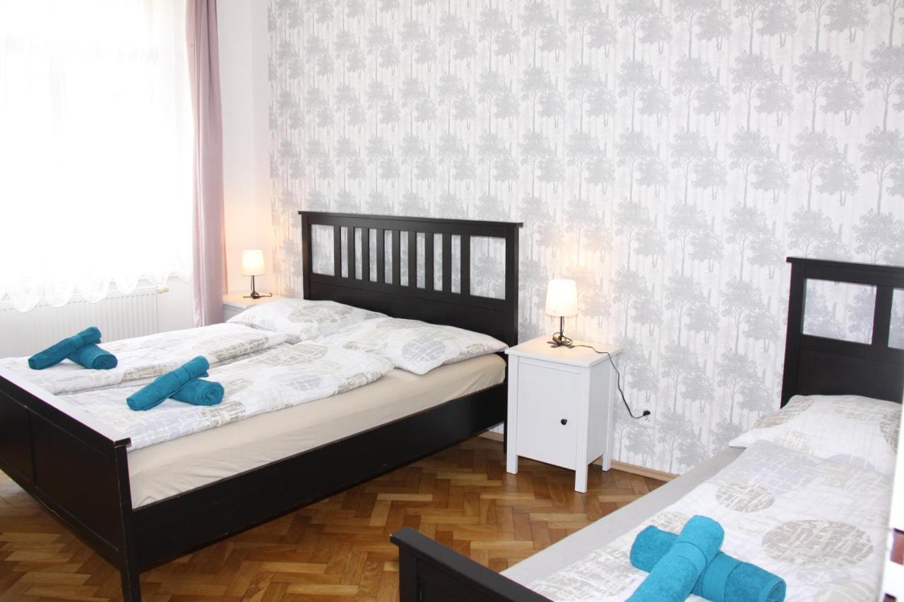 Central Prague Wenceslas Square Apartments エクステリア 写真